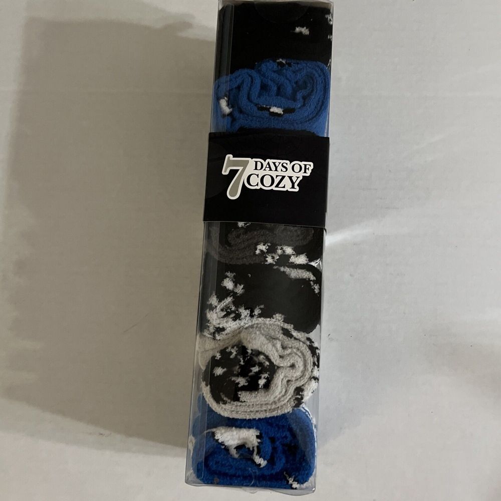Disney 7 Pairs The Nightmare Before Christmas‎ Cozy Socks Size 6-12 New - Picture 2 of 2